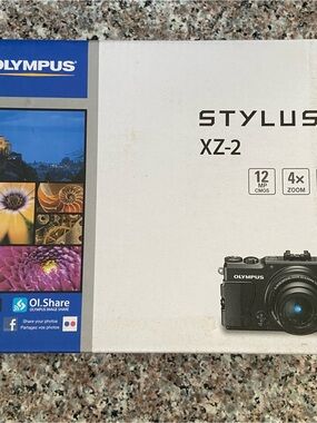 Olympus Stylus XZ-2 Black 12MP Digital Camera Black 28-112mm F1.8-2.5 lens